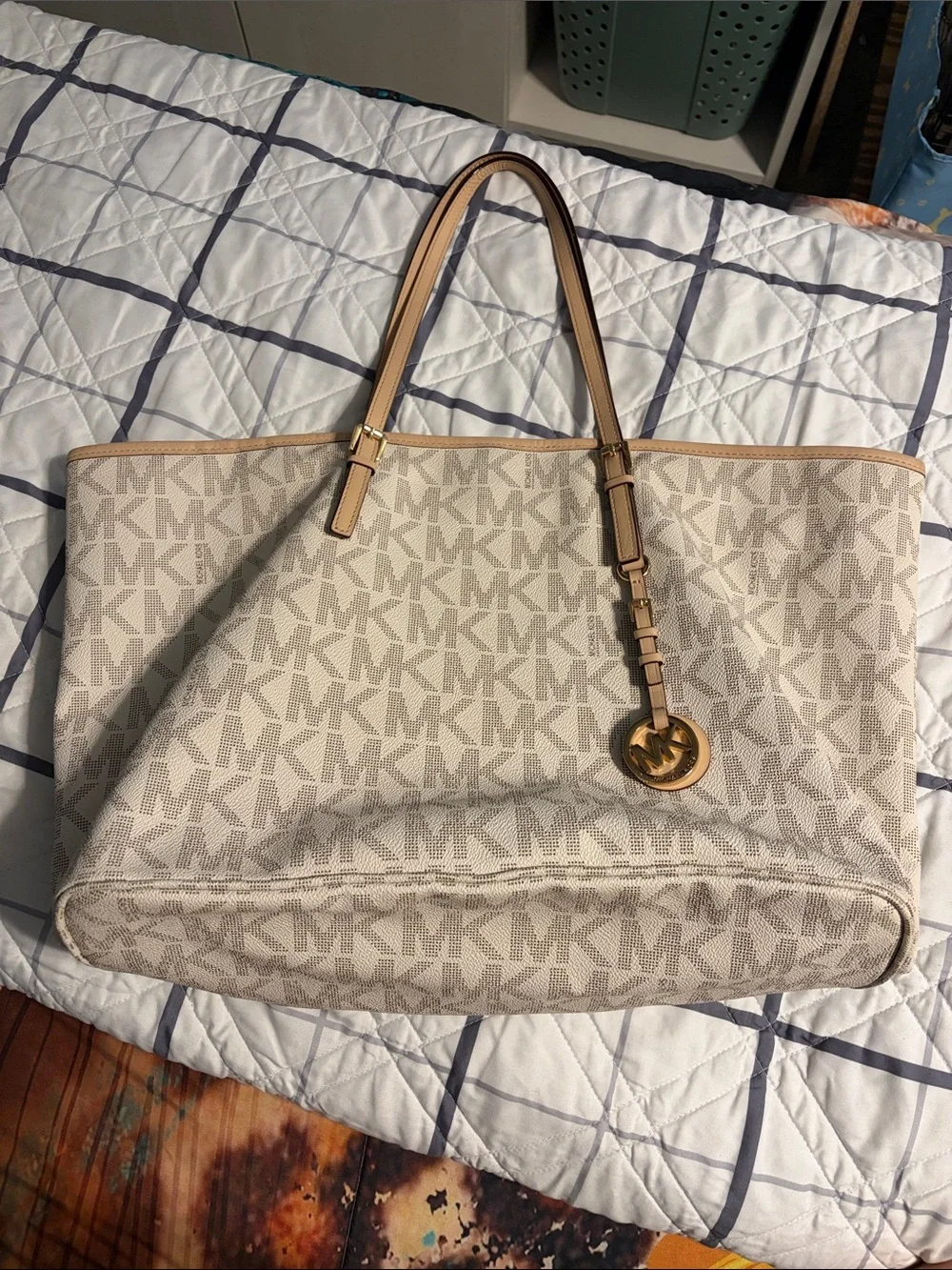 Michael Kors Cream Logo Tote with Tan Straps and Gold Charm - Picture 1 of 6